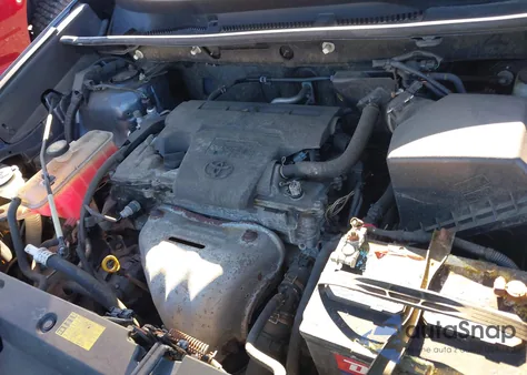 2013 Toyota Rav4 Le z USA, uszkodzony, nr VIN JTMBFREV8DD026943